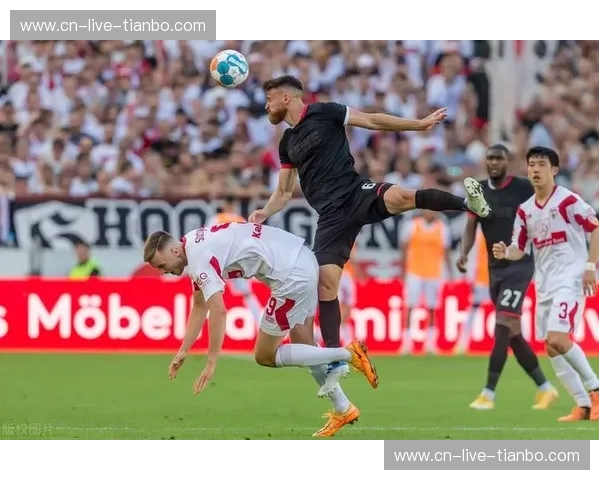 巅峰对决：科洛科洛vs佩纳罗尔，南美足坛的史诗权杖之争